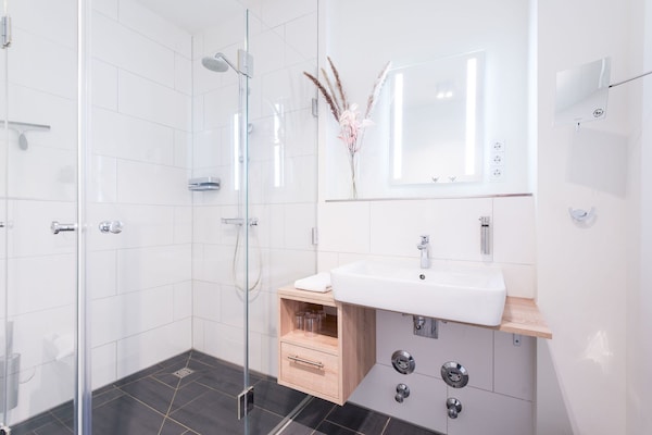 Foto van Rustplek met uitzicht op het park - Vakantiehuis in Travemünde - BathRoom