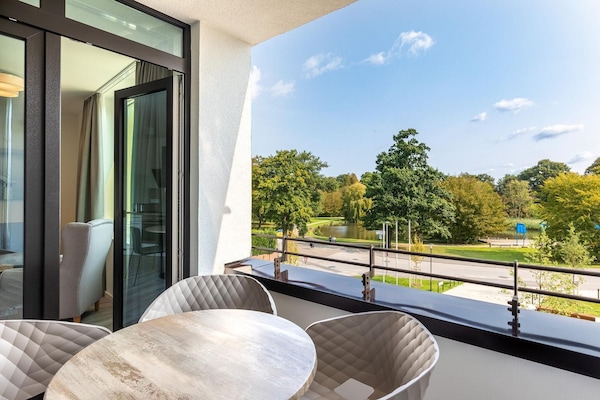 Foto van Rustplek met uitzicht op het park - Vakantiehuis in Travemünde - TerraceBalcony