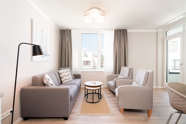 Foto van Modern vakantieappartement met zonnige loggia - Vakantiehuis in Travemünde - LivingRoom