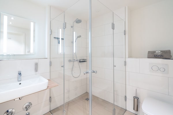 Foto van Modern vakantieappartement met zonnige loggia - Vakantiehuis in Travemünde - BathRoom