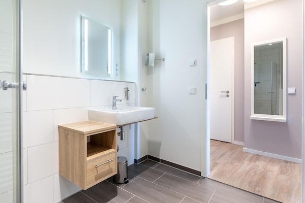 Foto van Stijlvol appartement met zonnig balkon - Vakantiehuis in Travemünde - BathRoom