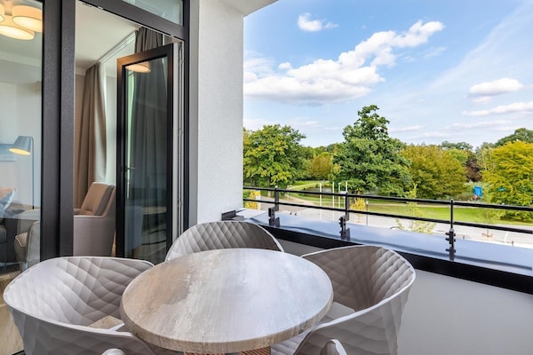Foto van Stijlvol appartement met zonnig balkon - Vakantiehuis in Travemünde - TerraceBalcony