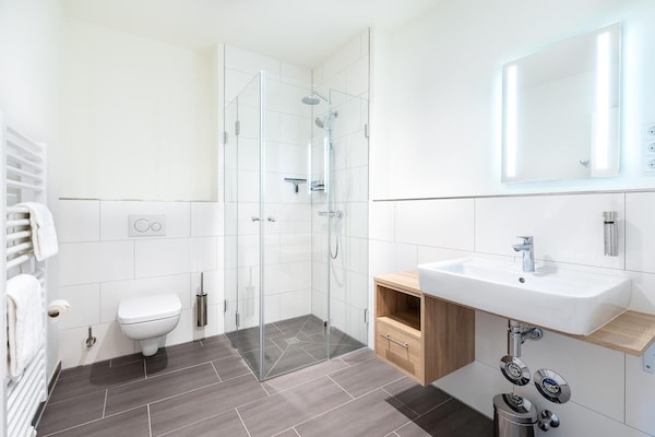 Foto van Stijlvol appartement met zonnig balkon - Vakantiehuis in Travemünde - BathRoom