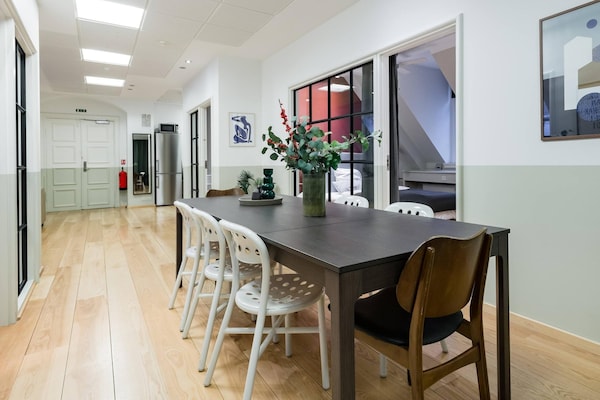 Foto van Familie-uitje in de buurt van Kongens Nytorv - Vakantiehuis in København - DiningRoom