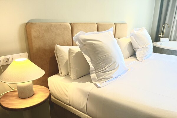 Foto van Appartement La Plaza 2 Deluxe met jacuzzi - Vakantiehuis in Alicante - BedRoom