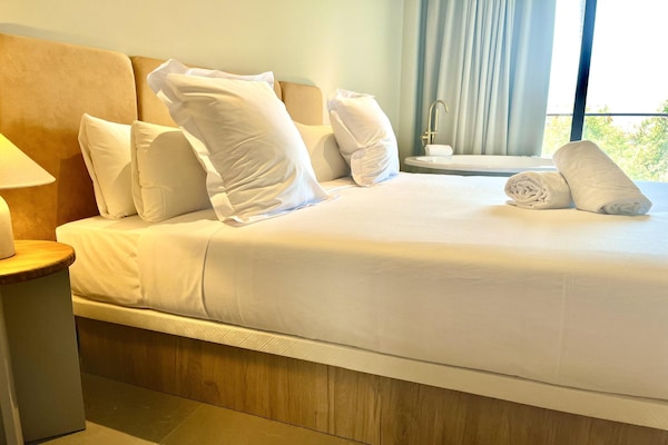 Foto van Appartement La Plaza 2 Deluxe met jacuzzi - Vakantiehuis in Alicante - BedRoom