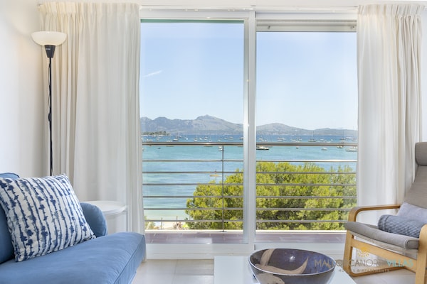 Foto van Appartement in Port de Pollença aan het Strand - Vakantiehuis in Port de Pollença - LivingRoom
