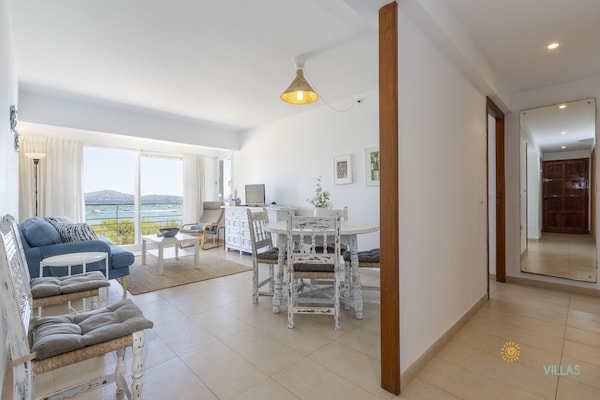 Foto van Appartement in Port de Pollença aan het Strand - Vakantiehuis in Port de Pollença - LivingRoom
