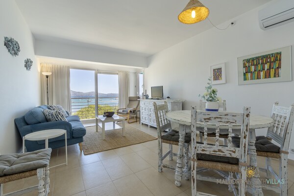 Foto van Appartement in Port de Pollença aan het Strand - Vakantiehuis in Port de Pollença - LivingRoom