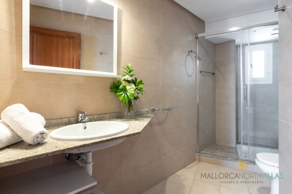 Foto van Appartement in Port de Pollença aan het Strand - Vakantiehuis in Port de Pollença - BathRoom
