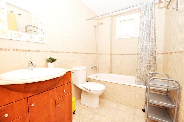 Foto van Appartement in Roses bij zandstrand - Vakantiehuis in Rosas / Roses - BathRoom