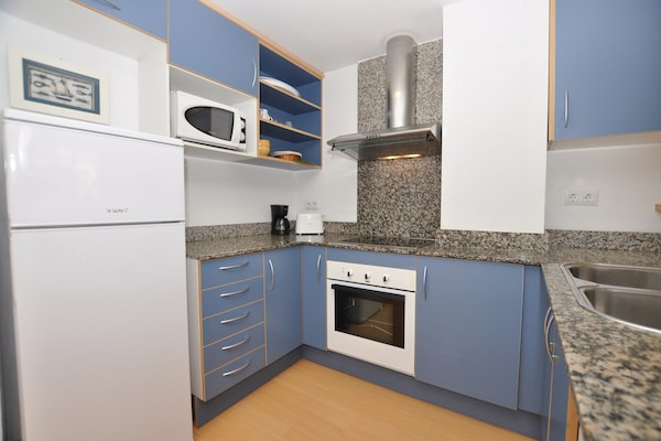 Foto van Appartement in Roses bij zandstrand - Vakantiehuis in Rosas / Roses - Kitchen