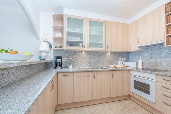 Foto van Appartement in Empuriabrava met Zeezicht - Vakantiehuis in Empuriabrava - Kitchen