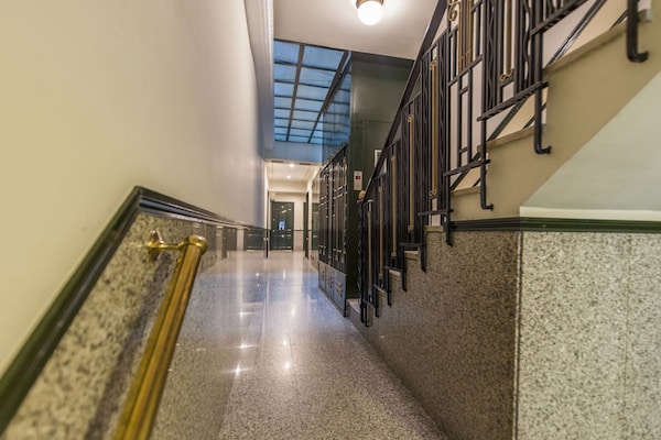 Foto van Zurbano Pad nabij Castellana - Vakantiehuis in Madrid - Stairs