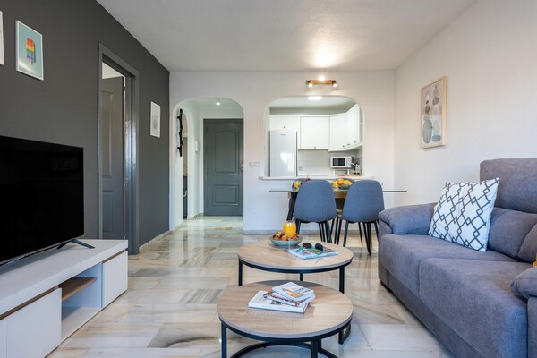 Foto van Faro's Arroyo de la Miel appartement in Malaga - Vakantiehuis in Málaga - LivingRoom
