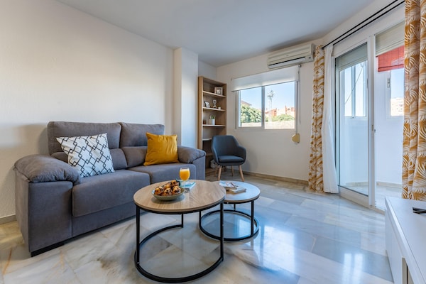 Foto van Faro's Arroyo de la Miel appartement in Malaga - Vakantiehuis in Málaga - LivingRoom