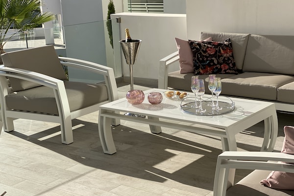 Foto van Verblijf in een appartement bij de Alcazaba-lagune - TerraceBalcony