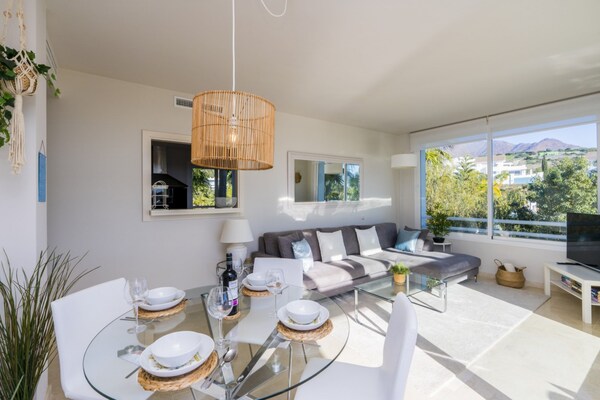 Foto van Lagoon-appartement voor 4 personen - Vakantiehuis in Casares - LivingRoom