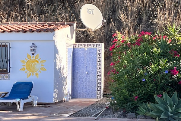 Foto van Villa op de heuvel Torre del Mar - Vakantiehuis in Arenas - GardenSummer