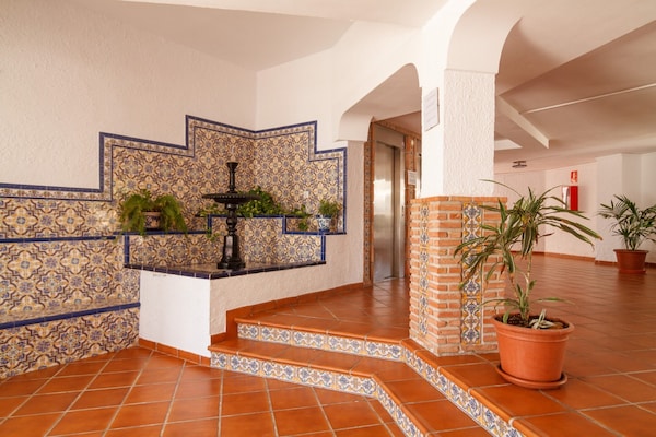 Foto van Studio in Nerja bij Carabeillo Strand - Vakantiehuis in Nerja - HallReception