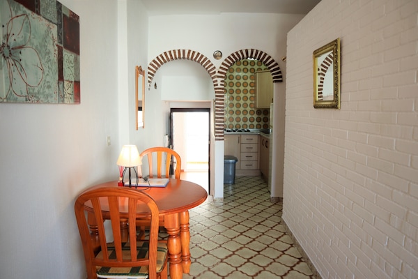 Foto van Studio in Nerja bij Carabeillo Strand - Vakantiehuis in Nerja - DiningRoom