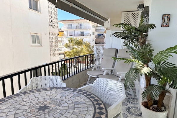 Foto van Appartement aan zee in Nerja bij El Salon - Vakantiehuis in Nerja - TerraceBalcony