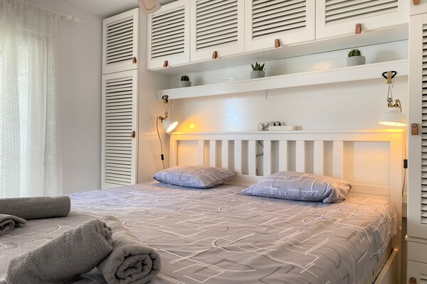 Foto van Appartement aan zee in Nerja bij El Salon - Vakantiehuis in Nerja - BedRoom