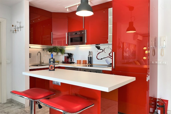 Foto van Appartement aan zee in Nerja bij El Salon - Vakantiehuis in Nerja - Kitchen