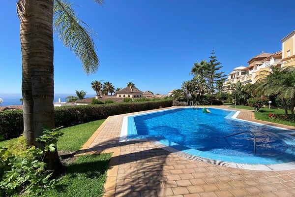 Foto van Vakantiehuis in Nerja met zeezicht - Vakantiehuis in Nerja - PoolOfHouse