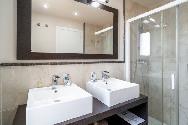 Foto van Appartement in Torrox Costa met zeezicht - Vakantiehuis in Torrox Costa - BathRoom