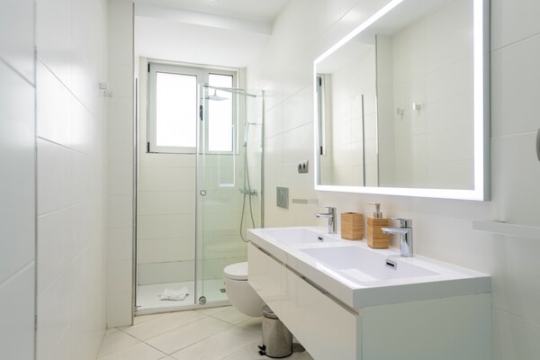 Foto van Appartement in Las Palmas in de buurt van Canteras - BathRoom