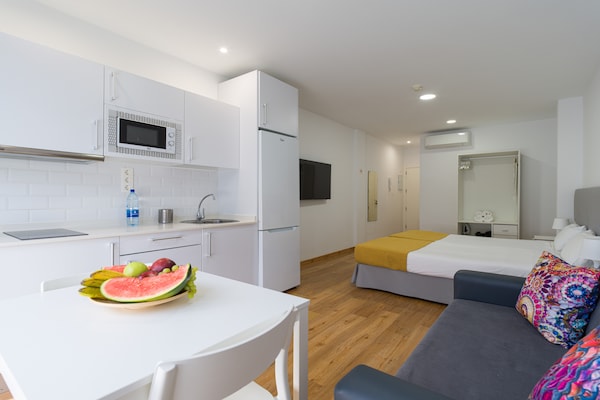 Foto van Appartement in Las Palmas bij Las Canteras - Vakantiehuis in Las Palmas de Gran Canaria - LivingRoom