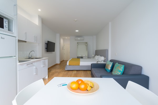 Foto van Studio in Las Palmas bij Playa de Las Canteras - Vakantiehuis in Las Palmas de Gran Canaria - LivingRoom