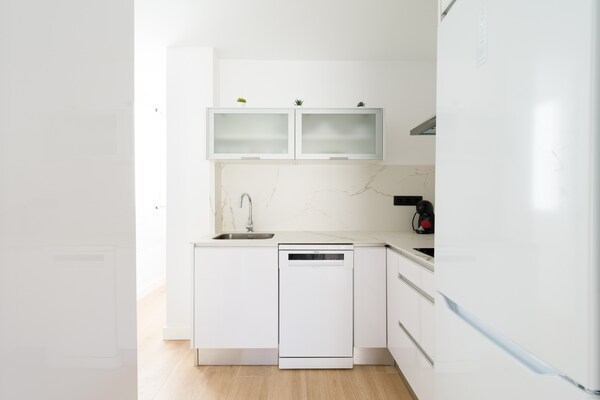 Foto van Appartement bij Playa de Las Canteras - Vakantiehuis in Las Palmas de Gran Canaria - Kitchen