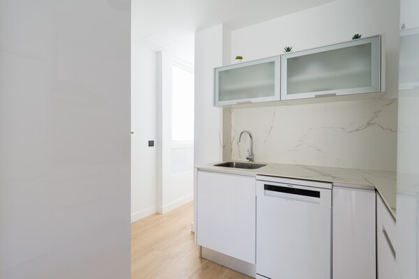 Foto van Appartement bij Playa de Las Canteras - Vakantiehuis in Las Palmas de Gran Canaria - Kitchen