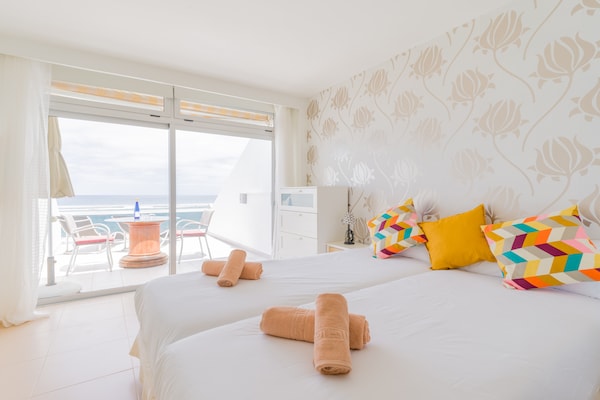 Foto van Strandappartement in Las Palmas met terras - Vakantiehuis in Las Palmas de Gran Canaria - BedRoom