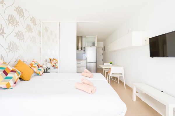 Foto van Strandappartement in Las Palmas met terras - Vakantiehuis in Las Palmas de Gran Canaria - BedRoom