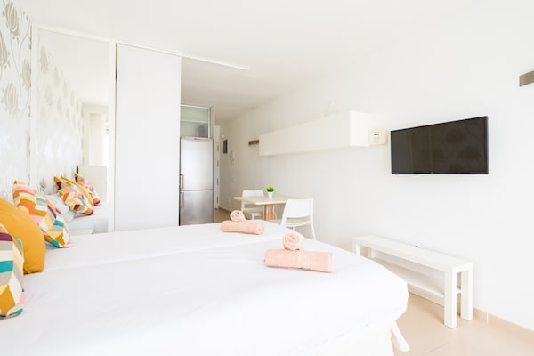 Foto van Strandappartement in Las Palmas met terras - Vakantiehuis in Las Palmas de Gran Canaria - BedRoom