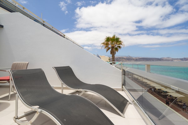 Foto van Strandappartement in Las Palmas met terras - Vakantiehuis in Las Palmas de Gran Canaria - terrace