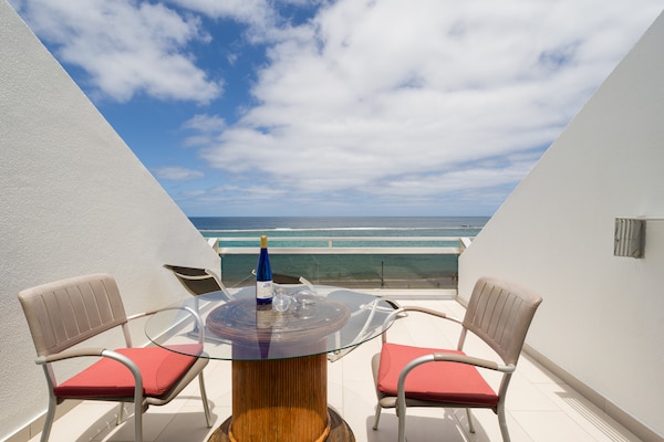 Foto van Strandappartement in Las Palmas met terras - Vakantiehuis in Las Palmas de Gran Canaria - terrace