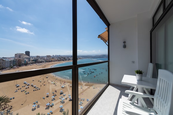 Foto van Appartement aan Playa Canteras - Vakantiehuis in Las Palmas de Gran Canaria - TerraceBalcony