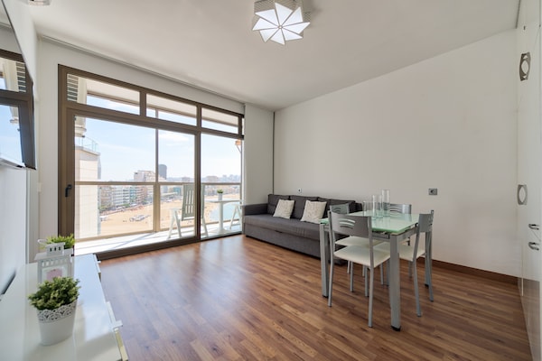 Foto van Appartement aan Playa Canteras - Vakantiehuis in Las Palmas de Gran Canaria - LivingRoom