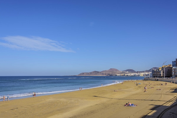 Foto van Appartement aan Playa Canteras - Vakantiehuis in Las Palmas de Gran Canaria - Outdoor