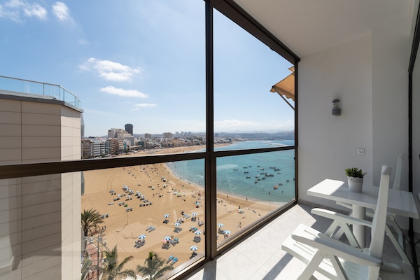 Foto van Appartement aan Playa Canteras - Vakantiehuis in Las Palmas de Gran Canaria - TerraceBalcony