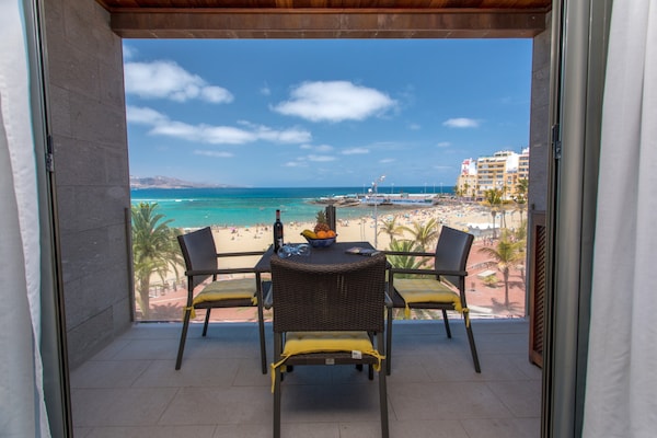 Foto van Appartement Las Palmas bij Playa de Las Canteras - Vakantiehuis in Las Palmas de Gran Canaria - TerraceBalcony