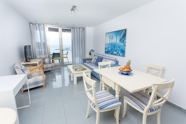 Foto van Appartement Las Palmas bij Playa de Las Canteras - Vakantiehuis in Las Palmas de Gran Canaria - DiningRoom