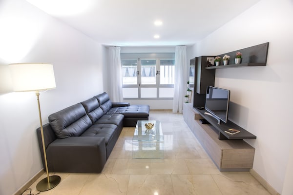 Foto van Appartement bij Playa de Las Canteras - Vakantiehuis in Las Palmas de Gran Canaria - LivingRoom