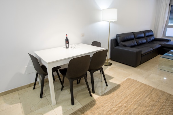 Foto van Appartement bij Playa de Las Canteras - Vakantiehuis in Las Palmas de Gran Canaria - DiningRoom