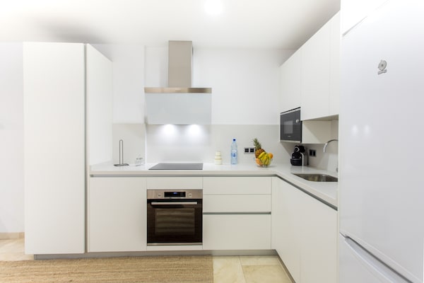 Foto van Appartement bij Playa de Las Canteras - Vakantiehuis in Las Palmas de Gran Canaria - Kitchen