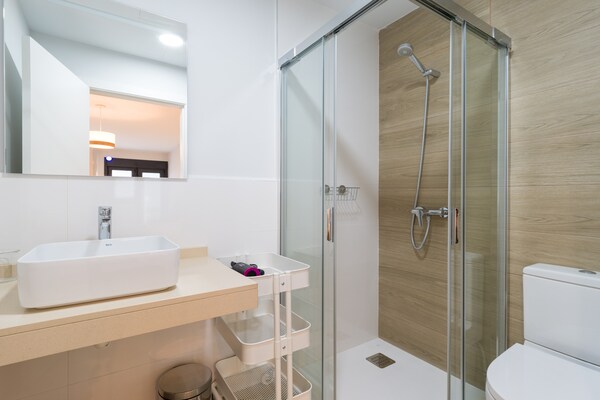 Foto van Appartement in La Isleta bij het Strand - Vakantiehuis in Las Palmas de Gran Canaria - BathRoom